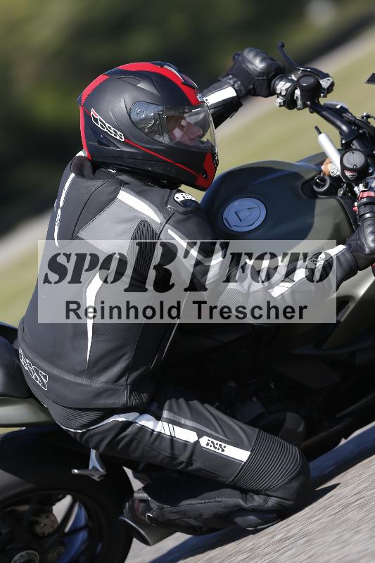 /Archiv-2025/49 26.08.2025 Cornu Master School ADR/blau-bleu/47